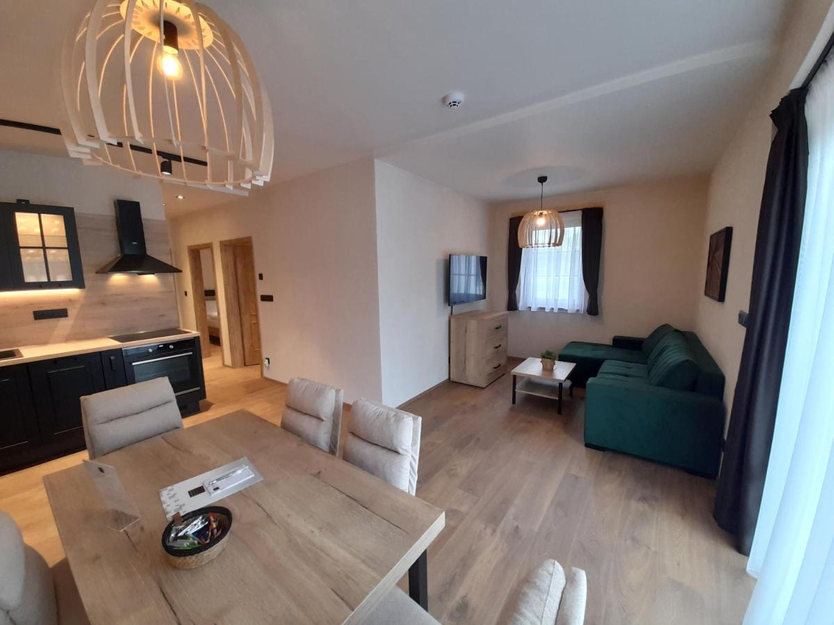 Residence Klazary U Zumberka - Terasove Apartmany Kamenna Εξωτερικό φωτογραφία